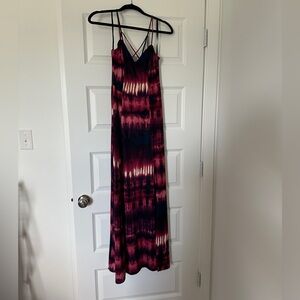 Long form-fitting tie-dye maxi dress